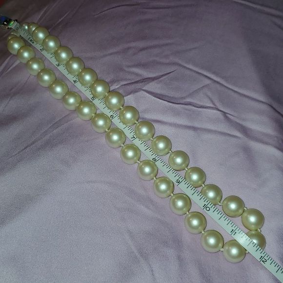 Vintage Large White Champagne Faux Knotted Pearl Strand Beaded Necklace 24”‎ - Picture 6 of 7